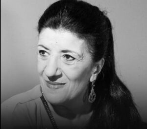 رحيل أيقونة الكوميديا الجزائرية بيونة عن عمر 73 سنة