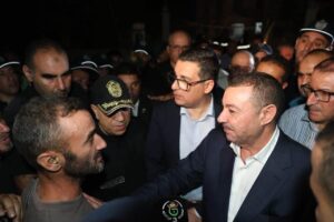 سعيود يُعزي عائلات ضحايا الحرائق ويؤكد وقوف الدولة إلى جانب المواطنين
